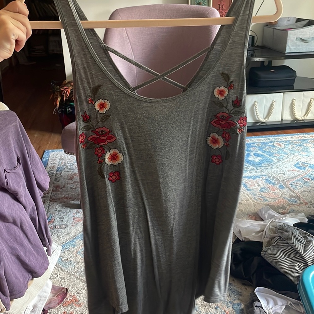 Gray embroidered tank top